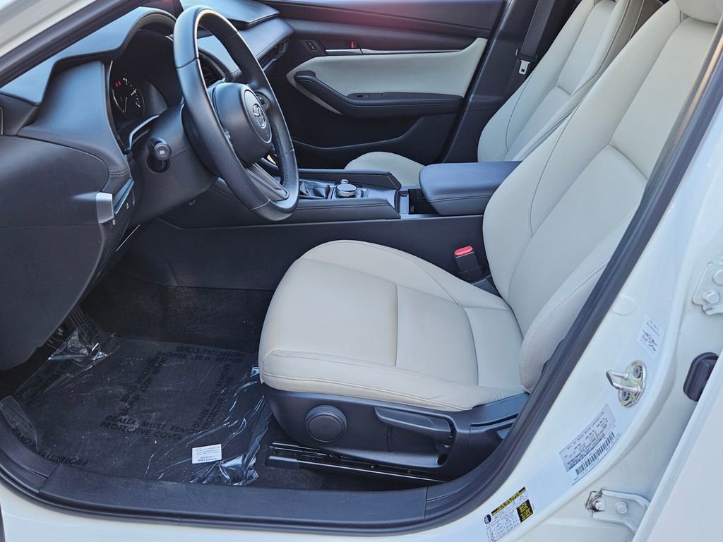 Used 2020 MAZDA MAZDA3 Hatchback image 5