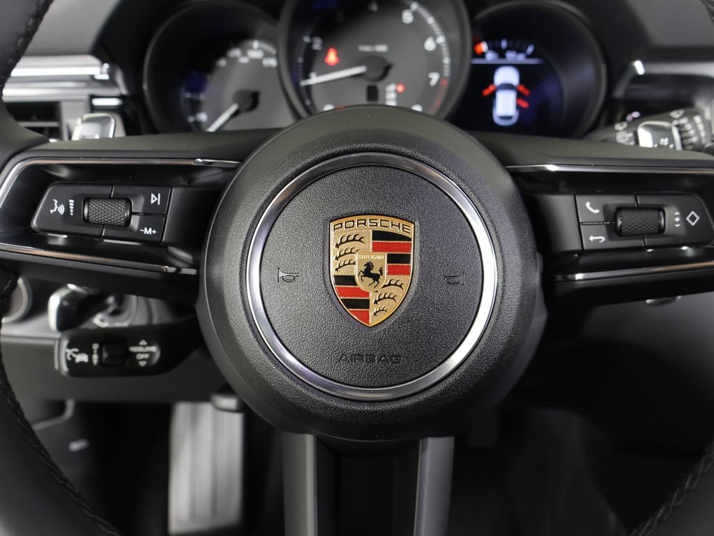 New 2026 Porsche Macan AWD/4WD image 17