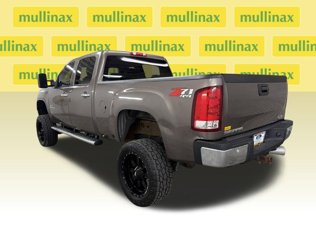 Used 2008 GMC Sierra 2500 SLT w/ Z71 Off-Road Package image 8