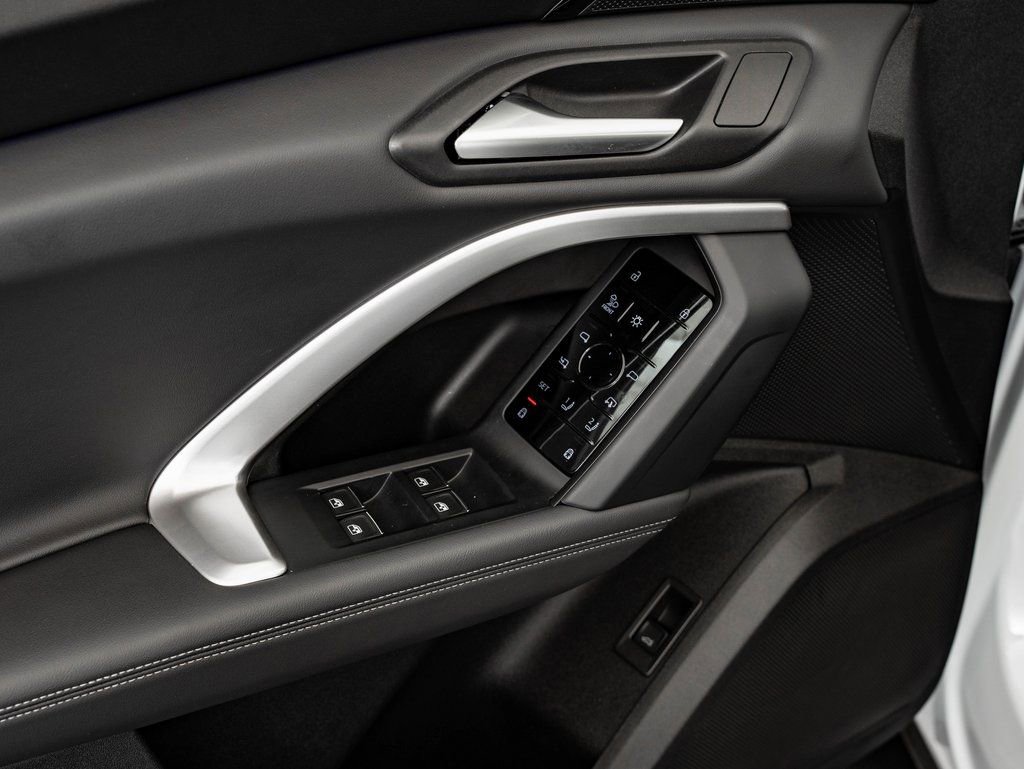 Certified 2025 Audi Q5 Premium Plus w/ Premium Plus image 26