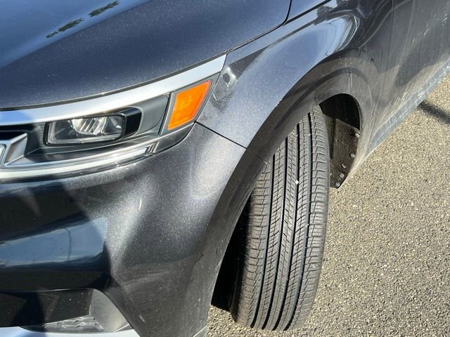 Certified 2024 Kia Carnival LX image 3