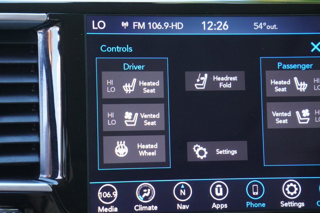 Used 2020 Chrysler Pacifica Limited FWD image 33