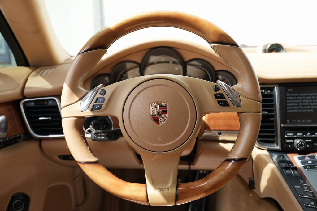 Used 2013 Porsche Panamera image 43