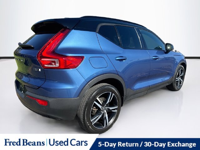 Used 2021 Volvo XC40 T5 R-Design w/ Climate Package AWD/4WD image 9