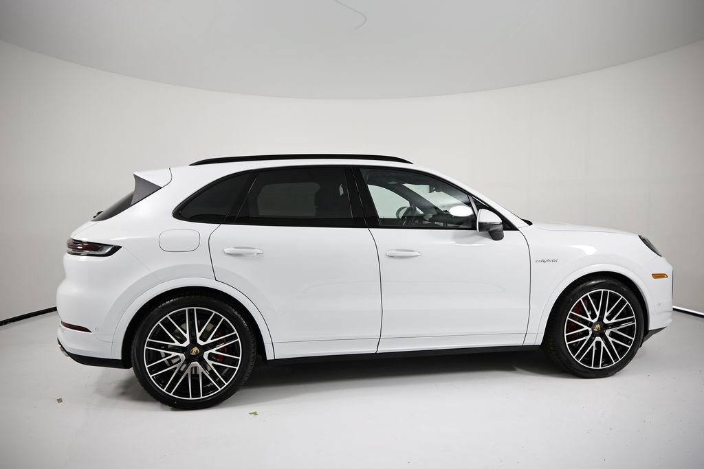 New 2026 Porsche Cayenne S AWD/4WD image 8
