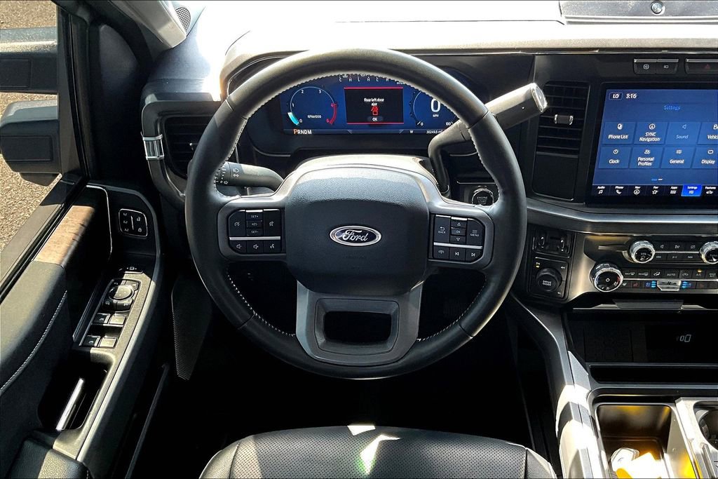 Used 2024 Ford F250 Lariat image 8