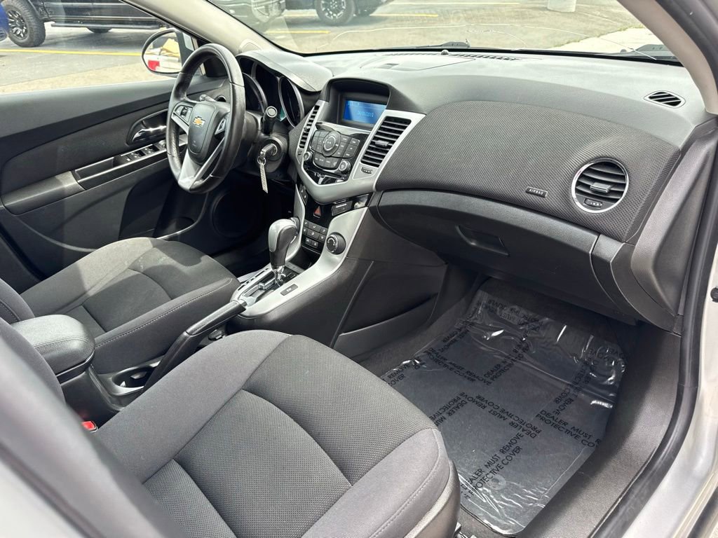 Used 2014 Chevrolet Cruze LT FWD image 31