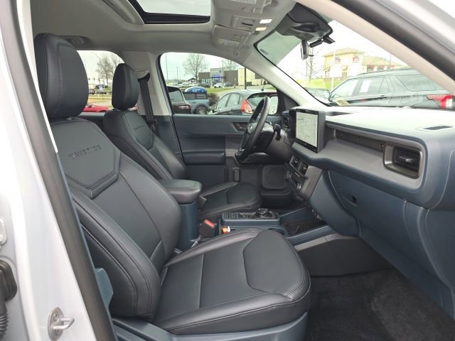 Used 2025 Ford Maverick Lariat w/ Black Appearance Package image 21