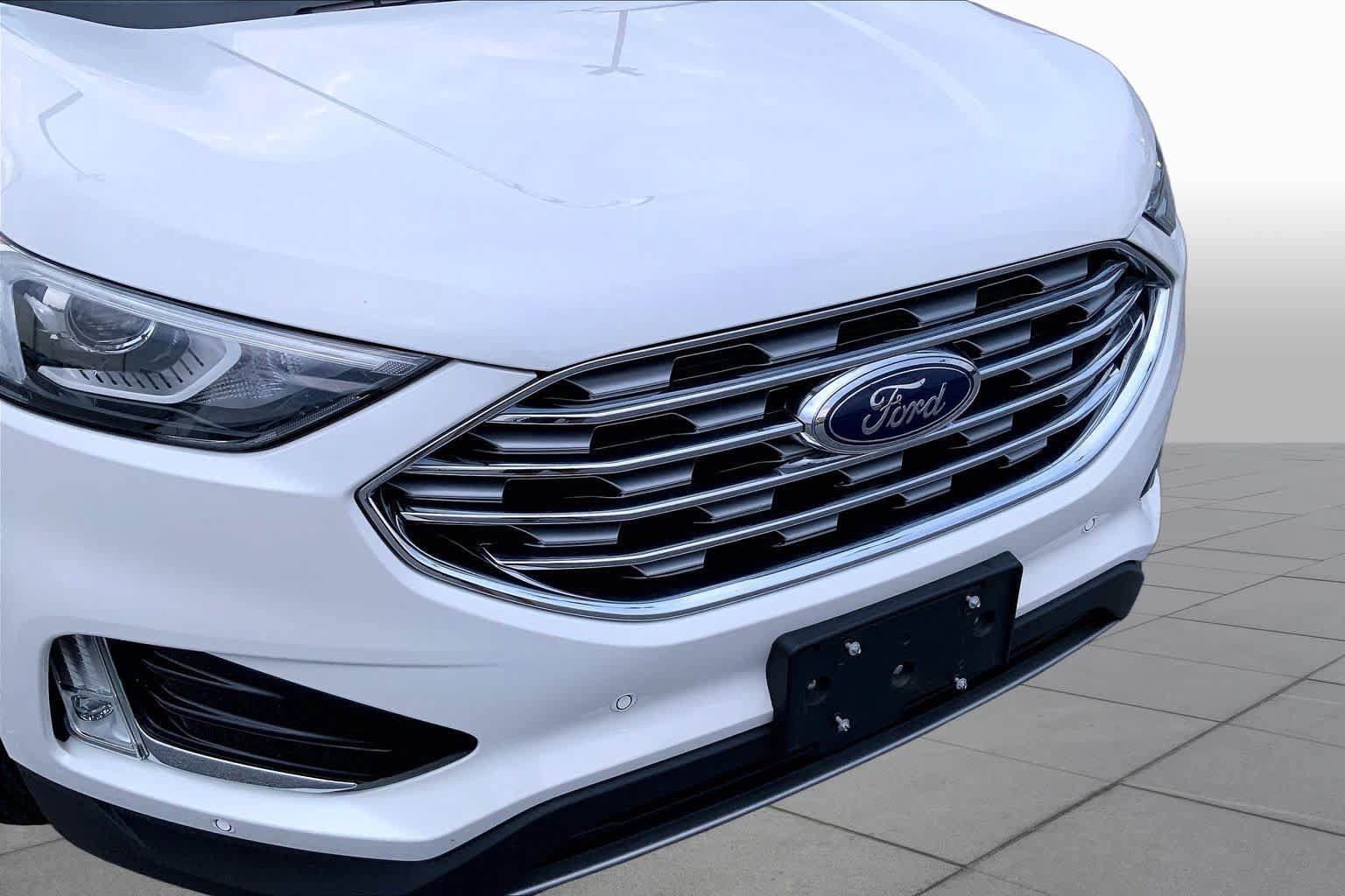 Used 2022 Ford Edge Titanium AWD/4WD image 29