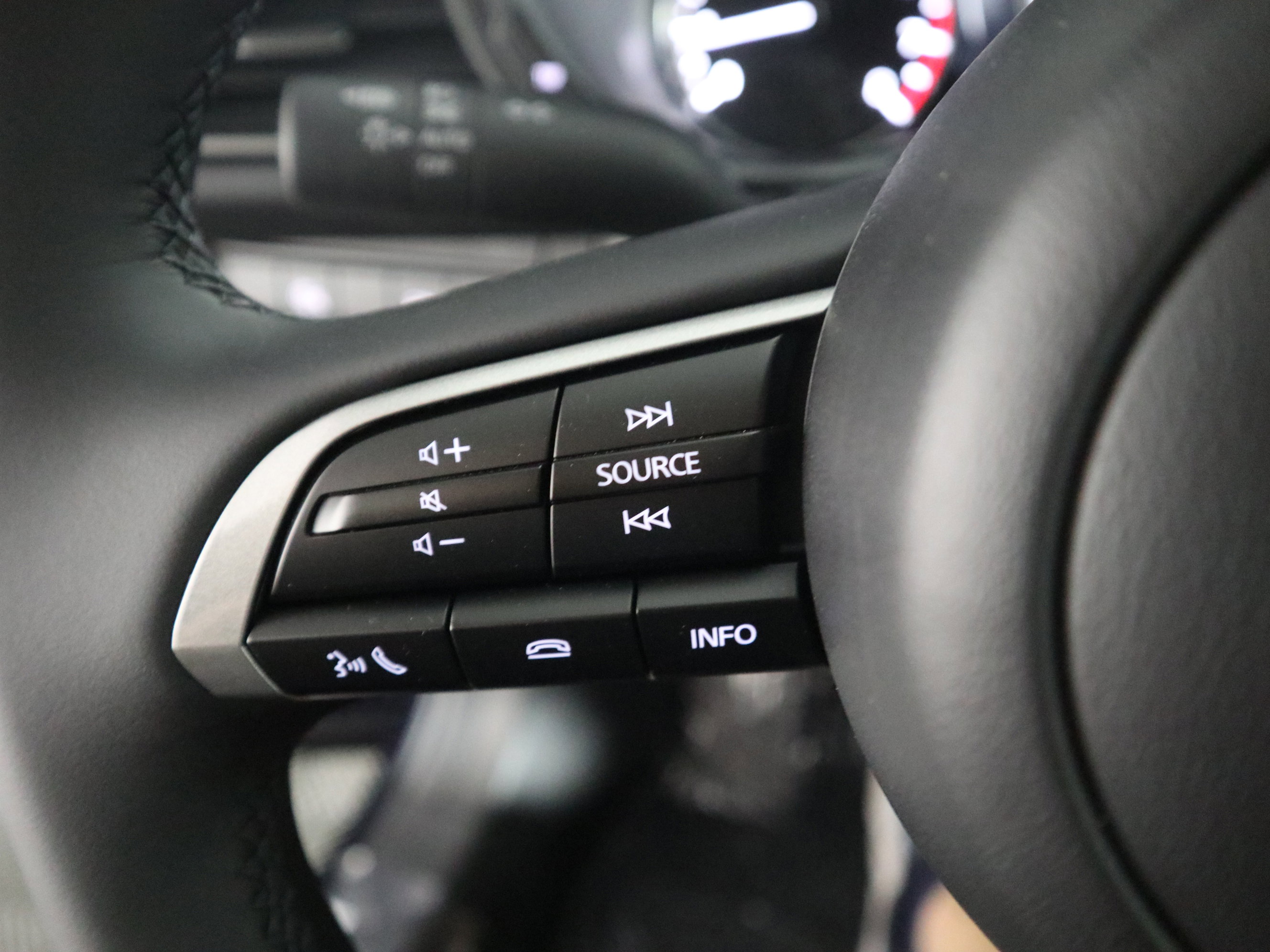 New 2026 MAZDA CX-30 AWD 2.5 S w/ Select Sport Pkg image 24
