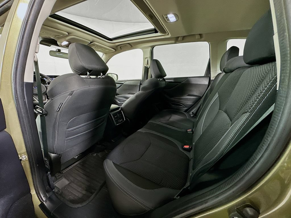 Used 2022 Subaru Forester Premium AWD/4WD image 4