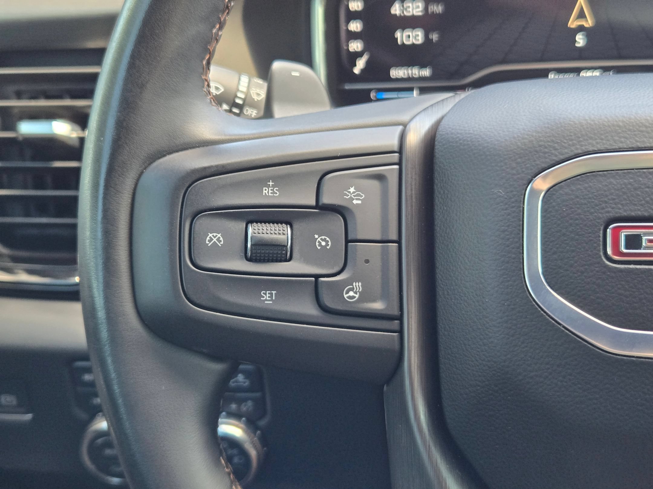 Certified 2024 GMC Sierra 1500 AT4 w/ Technology Package AWD/4WD image 12