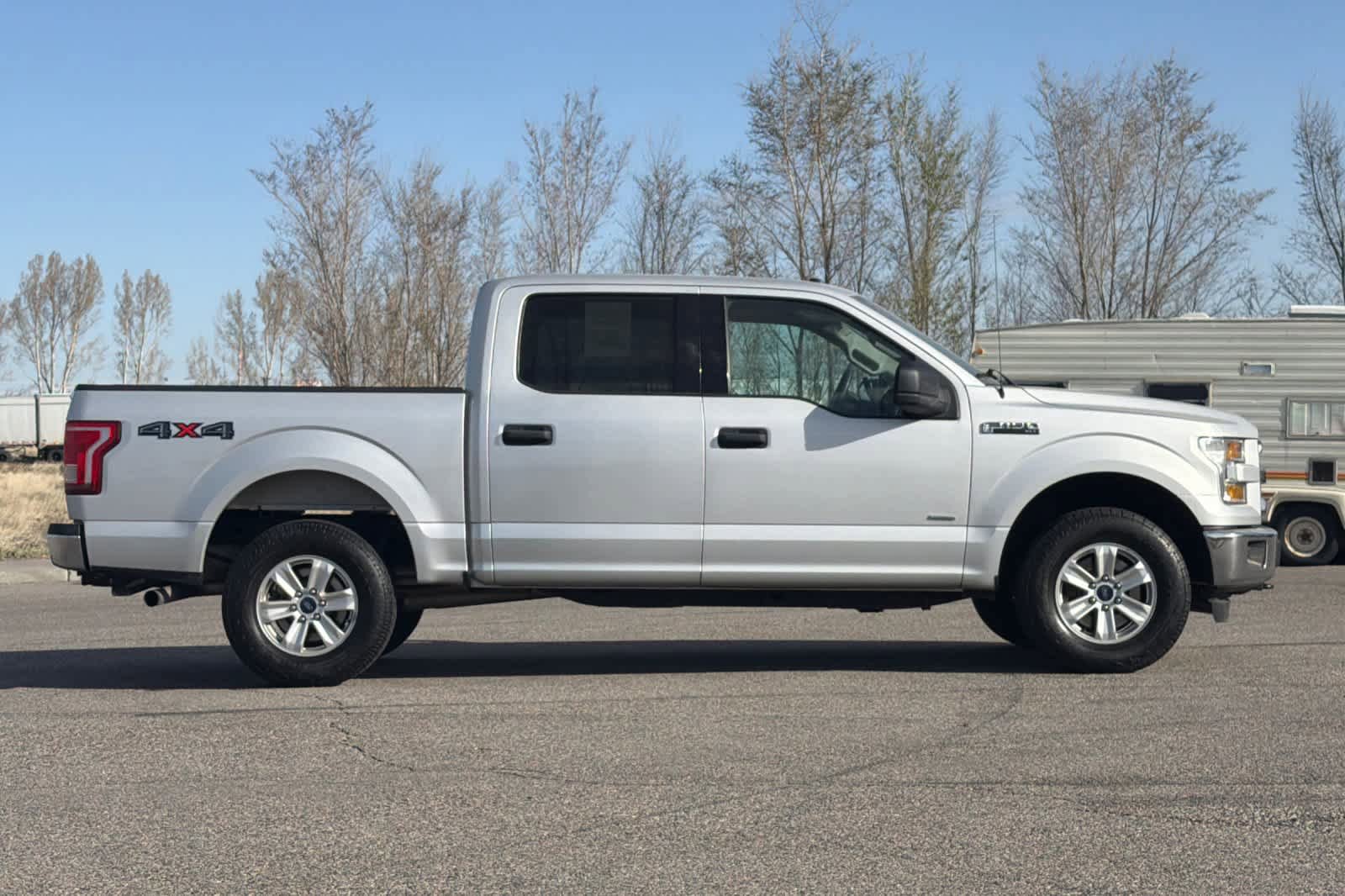 Used 2016 Ford F150 XLT image 8