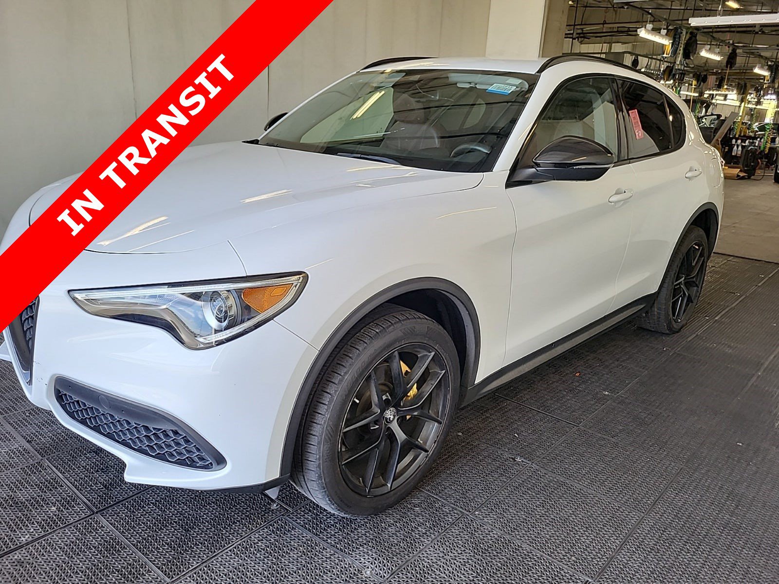 Used 2020 Alfa Romeo Stelvio w/ Nero Edizione RWD image 1