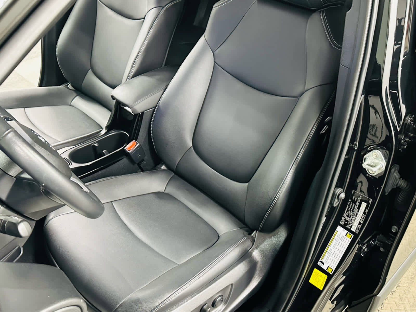 Certified 2023 Toyota Corolla Cross XLE w/ Convenience Package image 23