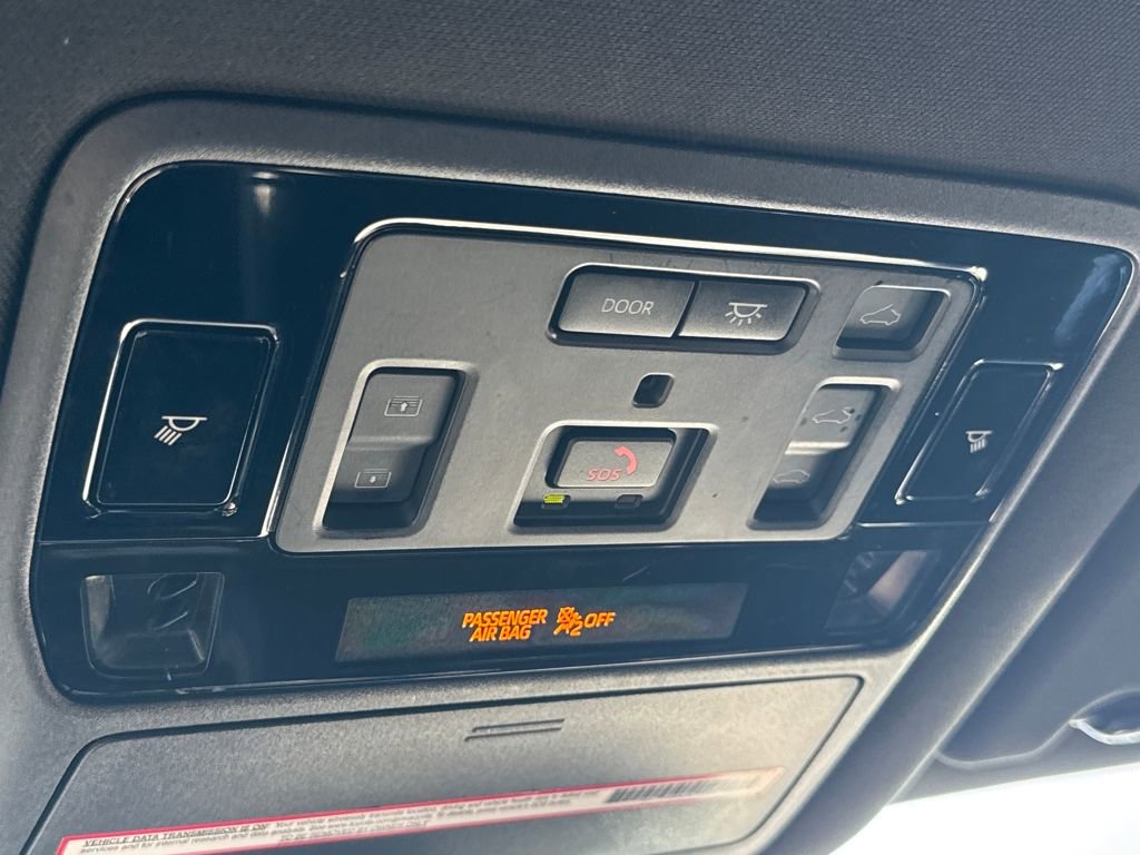 Used 2024 Toyota Grand Highlander AWD Hybrid image 32