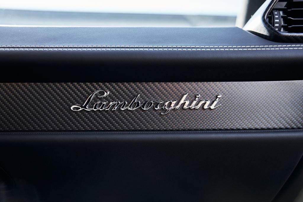 Used 2023 Lamborghini Huracan Tecnica image 45