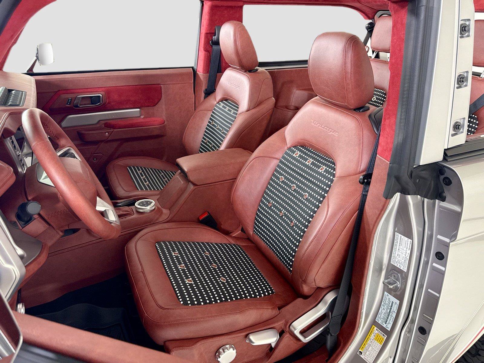 Used 2025 Ford Bronco Badlands AWD/4WD image 12