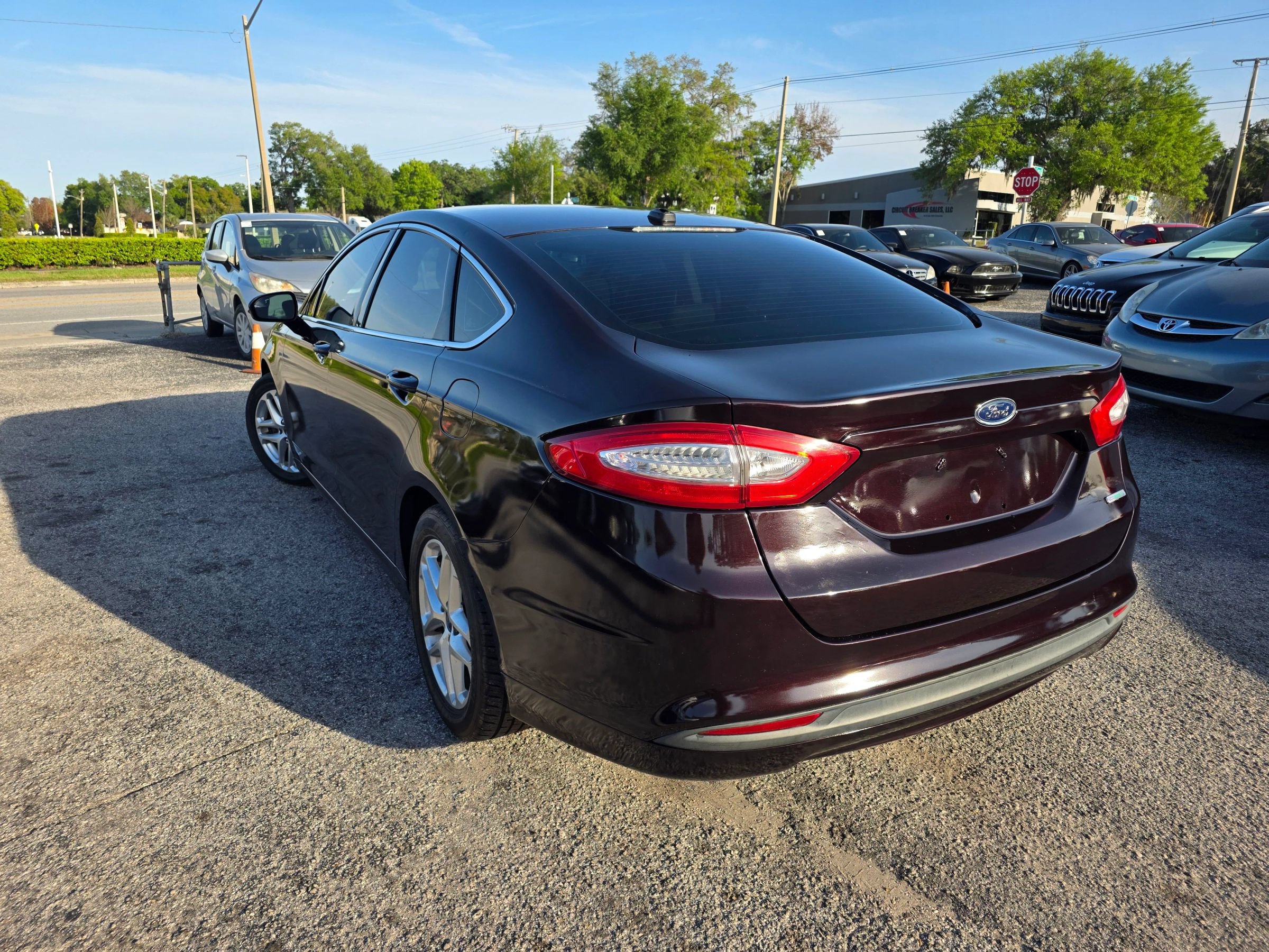 Used 2013 Ford Fusion SE FWD image 5