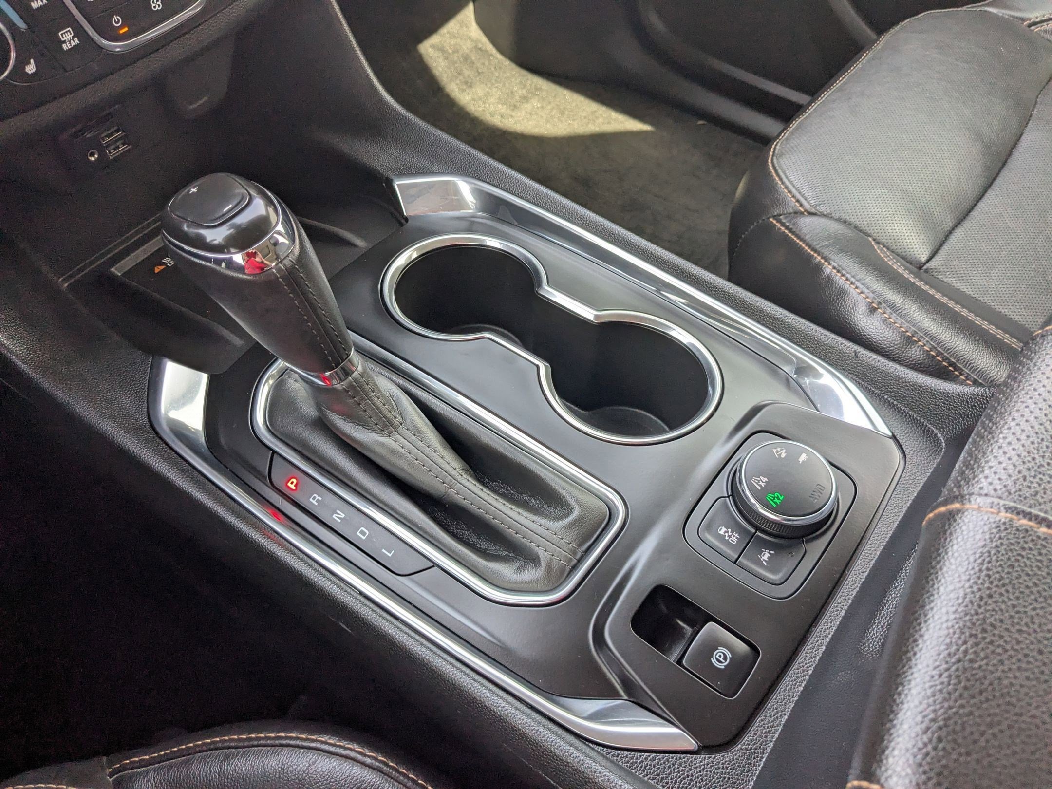 Used 2020 Chevrolet Traverse Premier w/ Redline Edition image 27