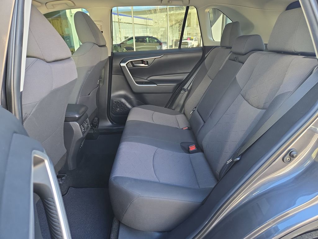 Used 2019 Toyota RAV4 XLE FWD image 15