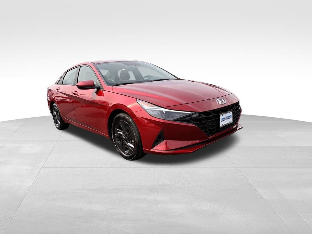 Used 2023 Hyundai Elantra SEL