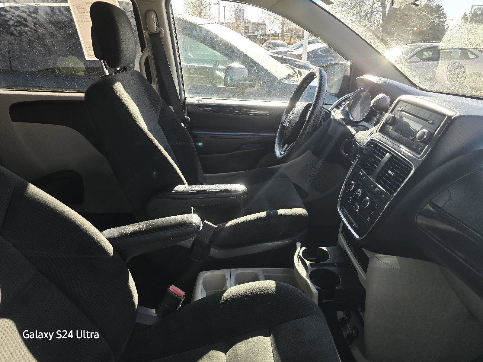 Used 2016 Dodge Grand Caravan SE w/ Quick Order Package 29E SE image 11