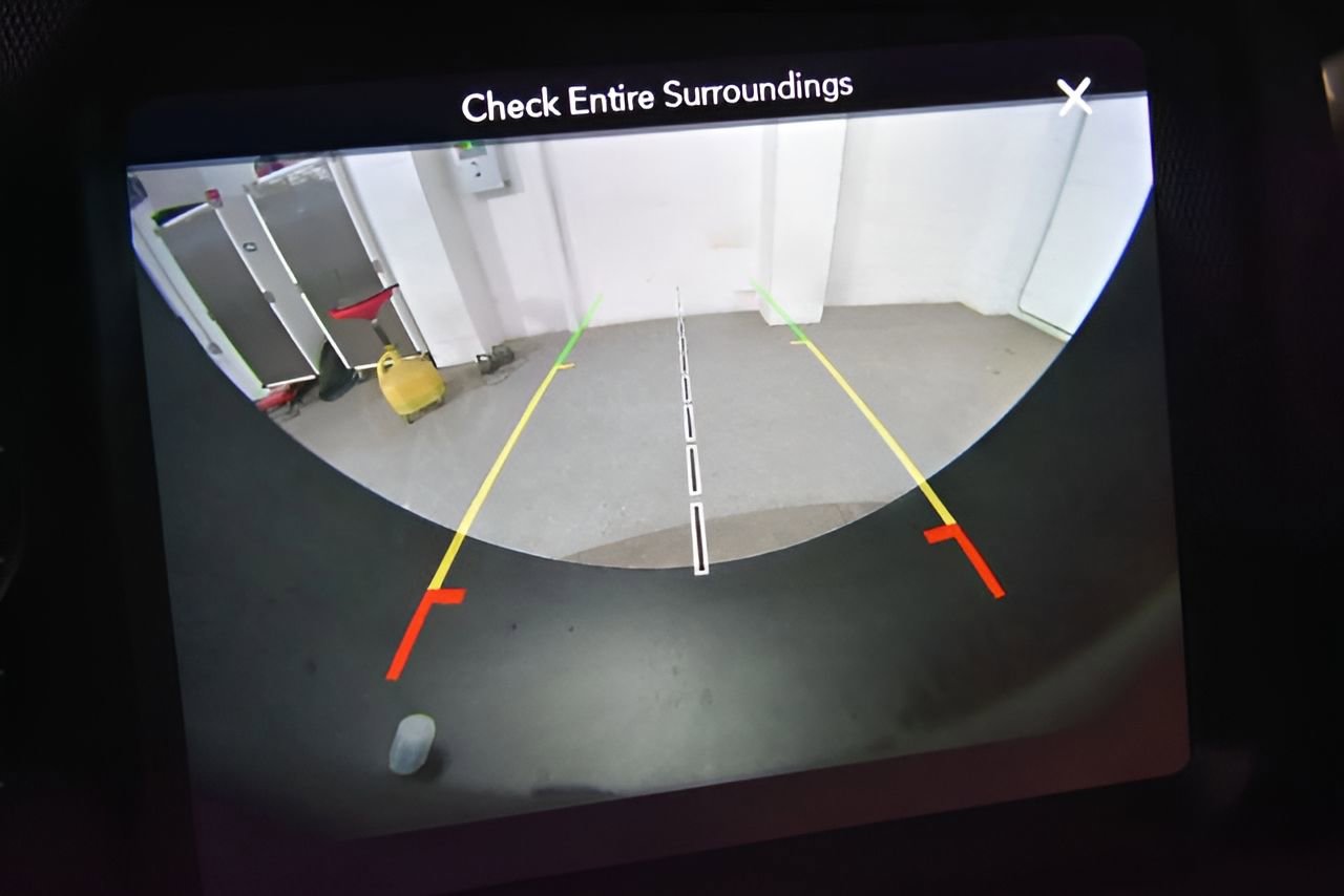 Used 2019 Jeep Wrangler Unlimited Sahara image 27