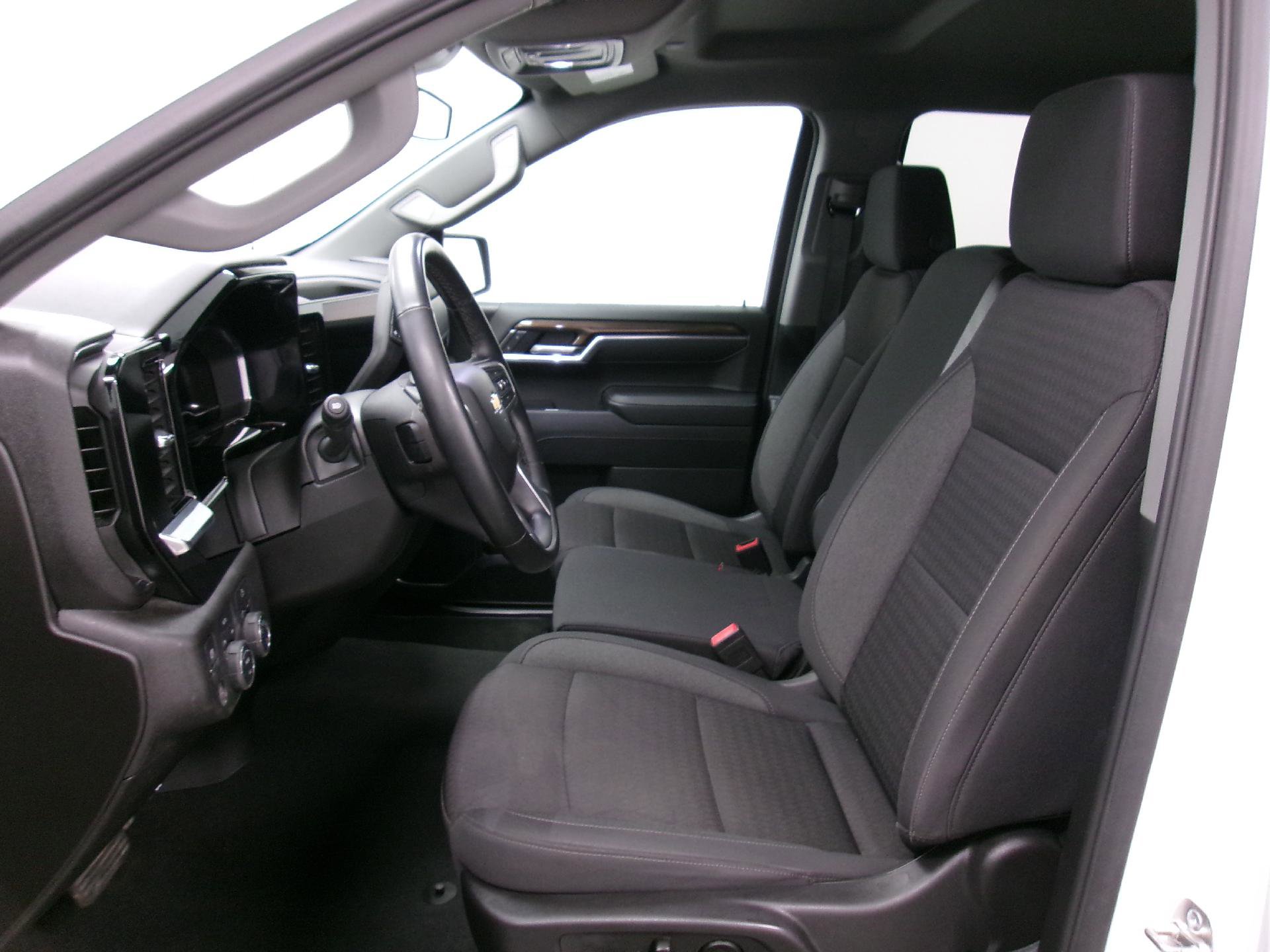 Certified 2025 Chevrolet Silverado 1500 LT w/ Work Truck Package image 7