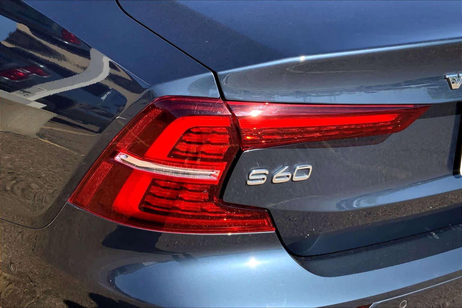 Used 2023 Volvo S60 B5 Plus AWD/4WD image 29