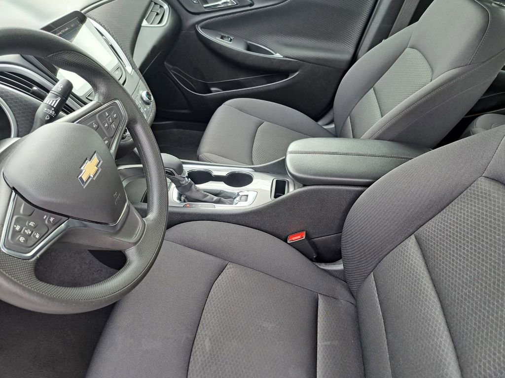 Used 2025 Chevrolet Malibu LT image 18