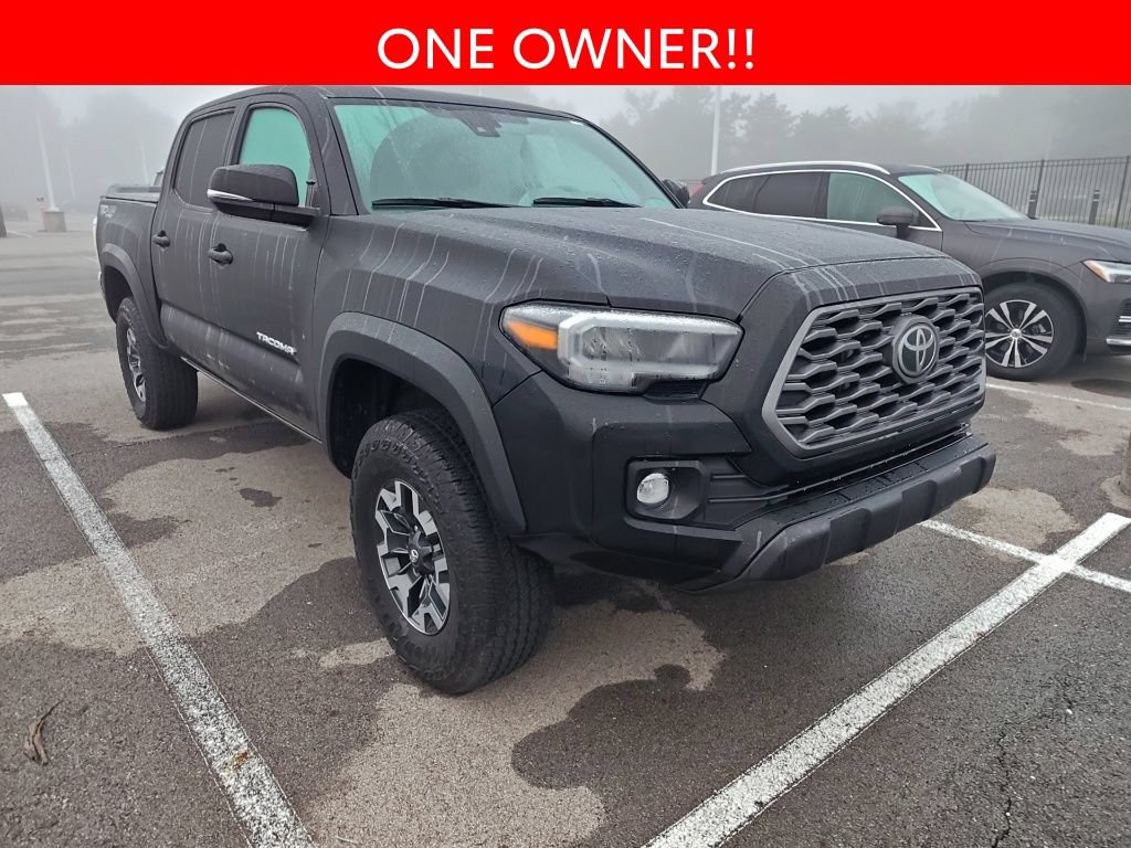 Used 2023 Toyota Tacoma TRD Off-Road AWD/4WD image 3