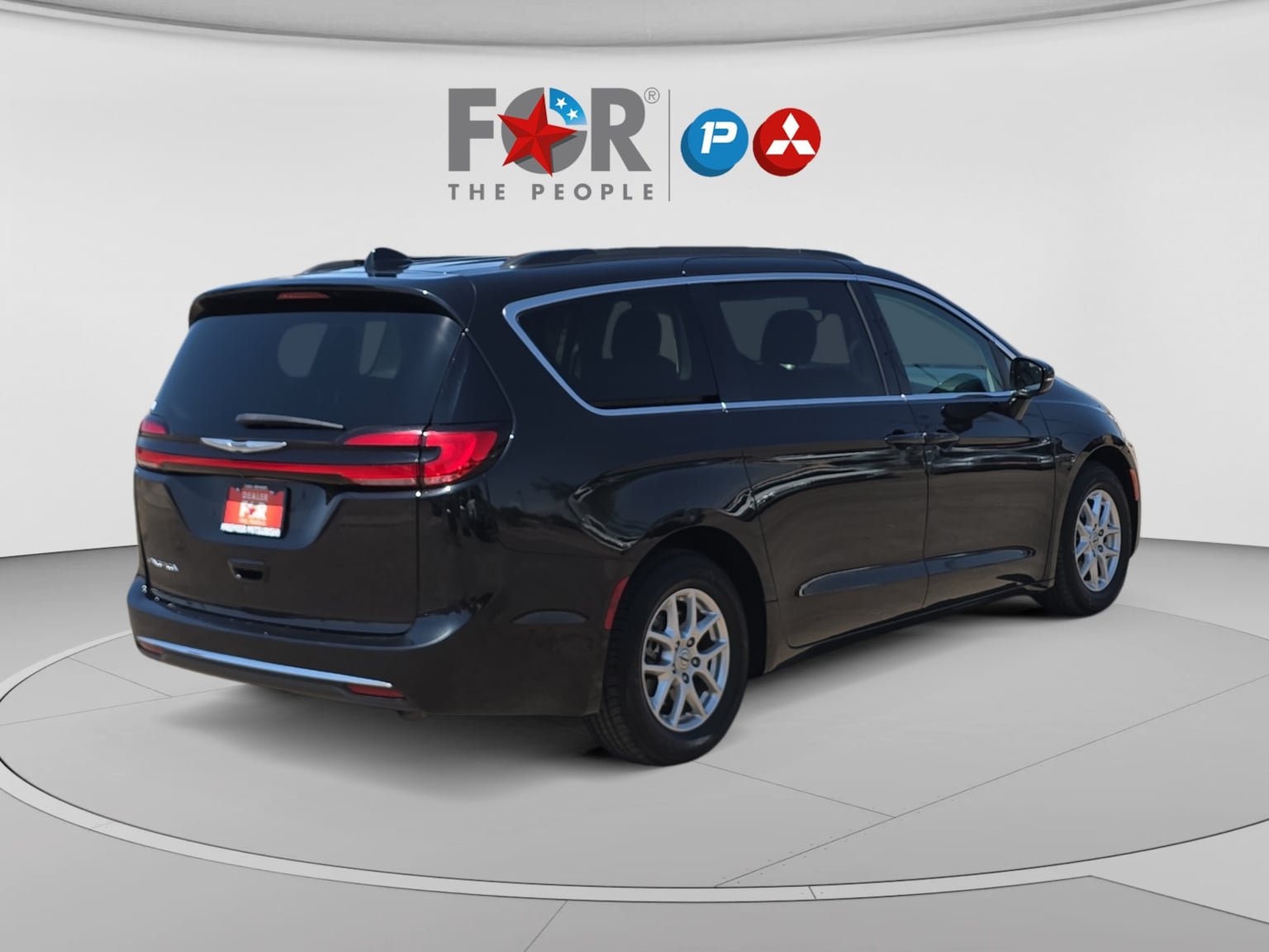 Used 2022 Chrysler Pacifica Touring-L FWD image 5