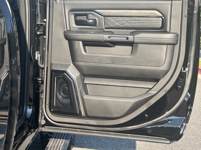 New 2026 RAM 2500 Limited AWD/4WD image 17