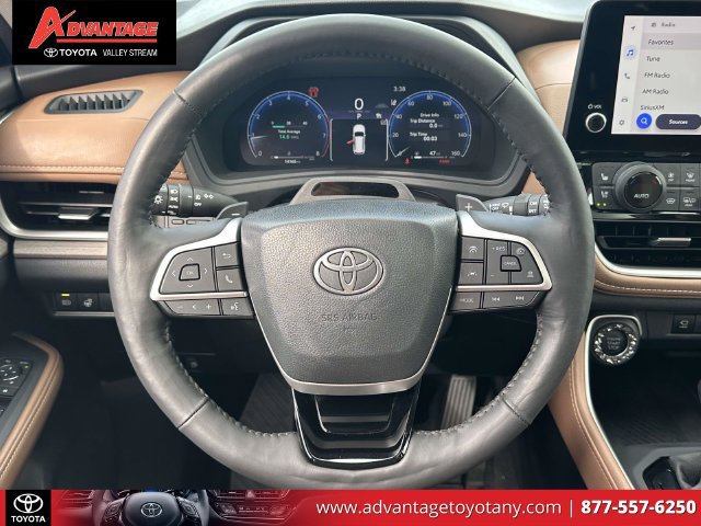 Used 2024 Toyota Grand Highlander AWD image 19