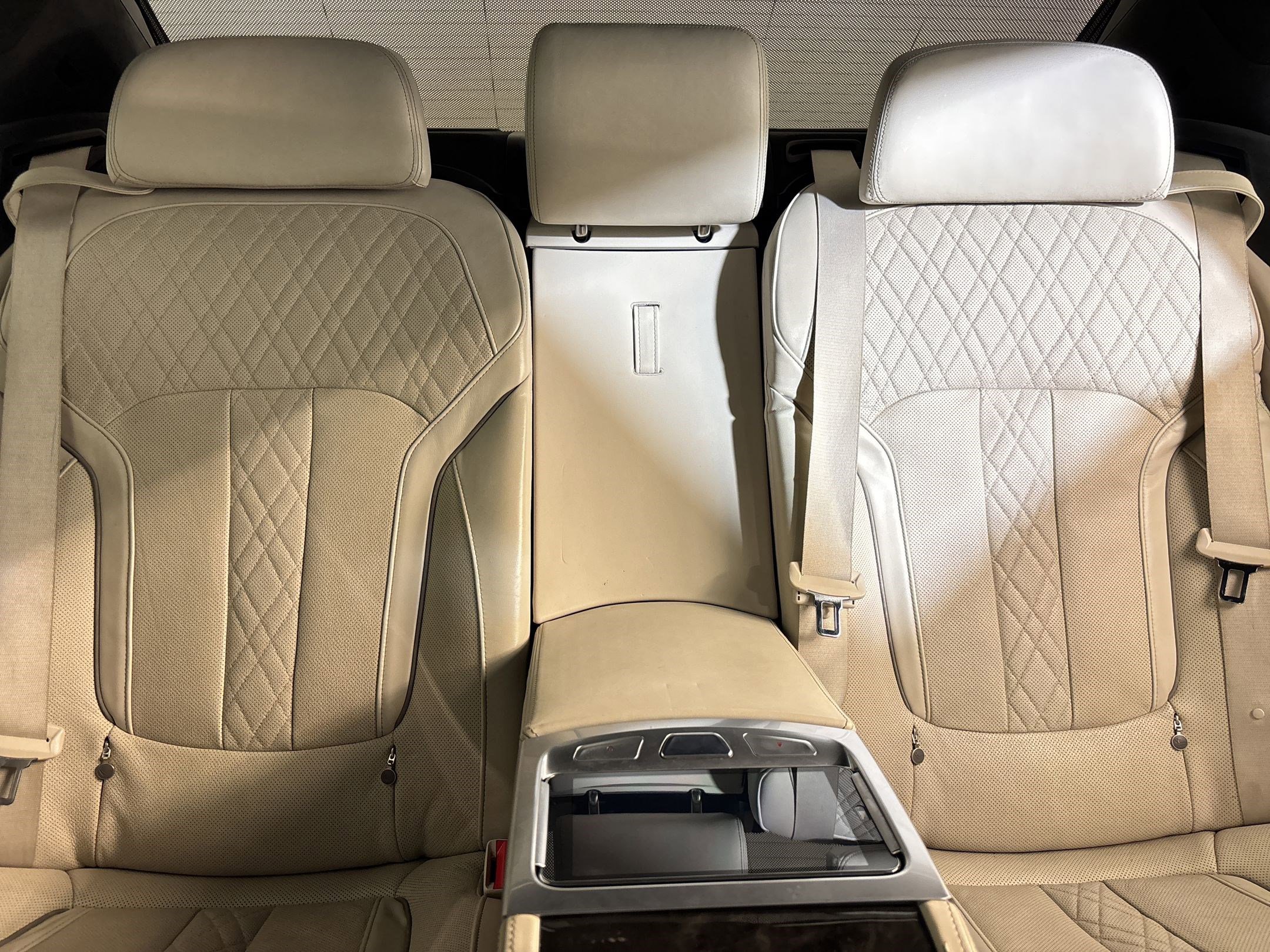 Used 2016 BMW 750i image 28