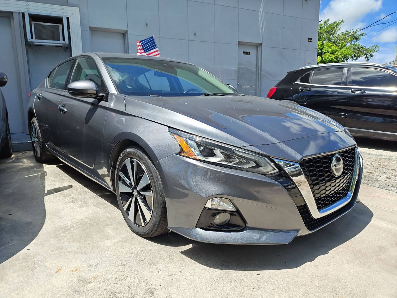 Used 2019 Nissan Altima 2.5 SL FWD image 5