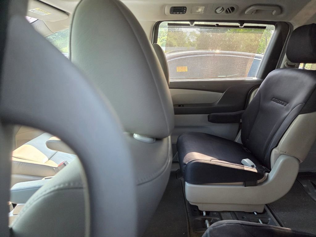 Used 2015 Honda Odyssey Touring image 6