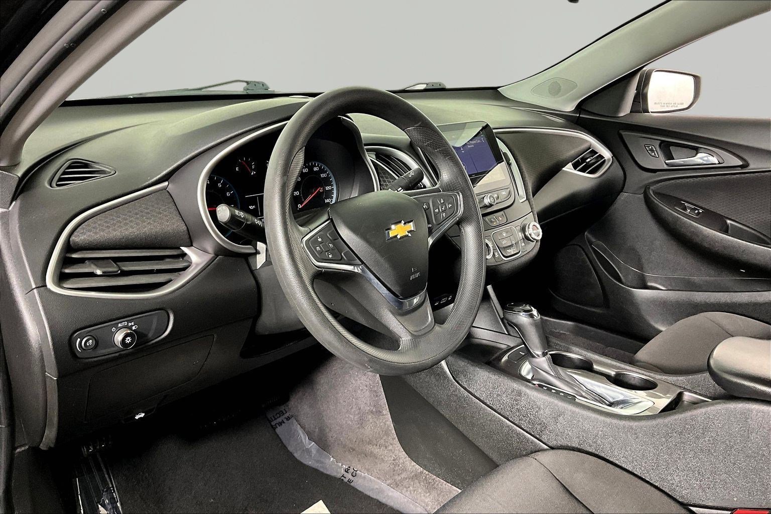 Used 2020 Chevrolet Malibu LS w/ LPO, Convenience Package 2 FWD image 17
