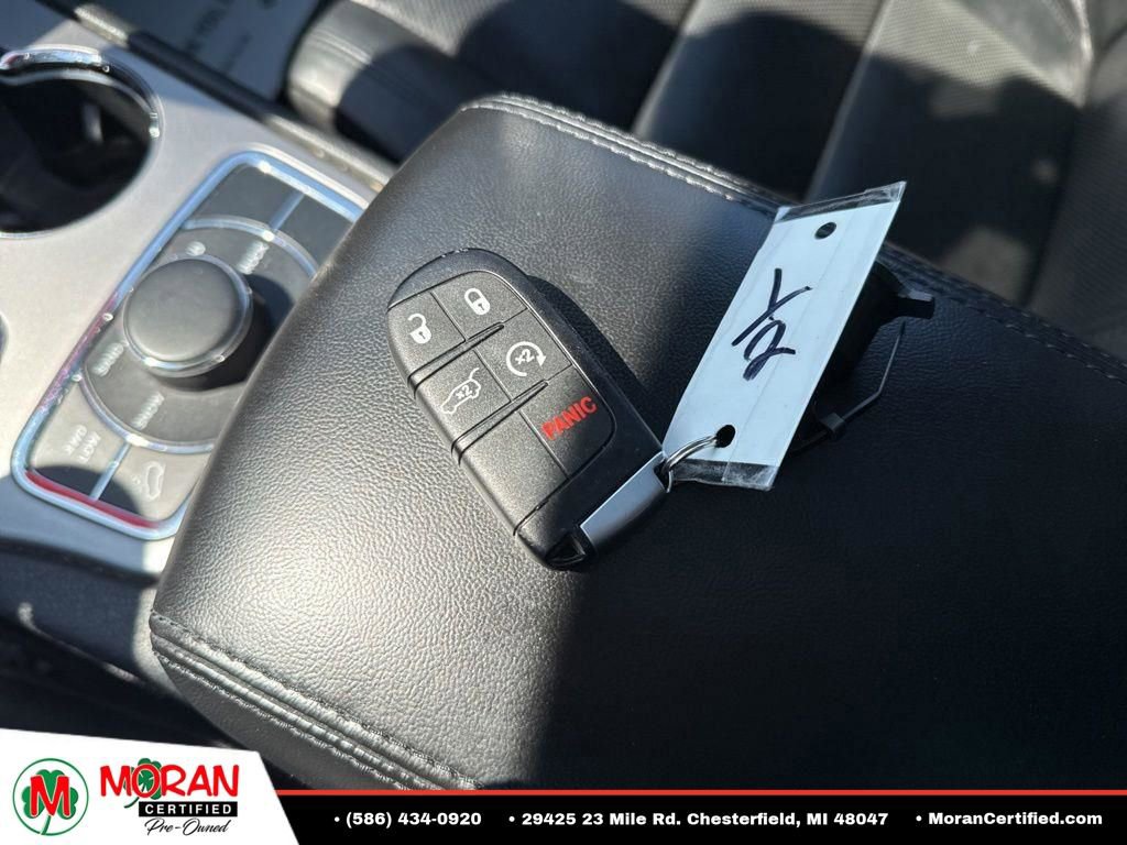 Used 2020 Jeep Grand Cherokee Limited w/ Luxury Group II AWD/4WD image 34