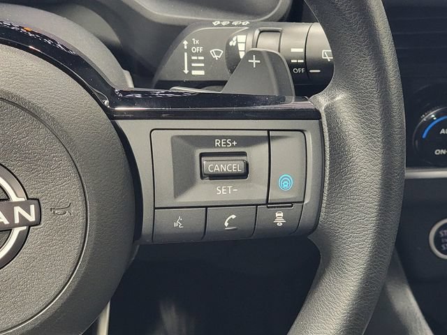 Used 2022 Nissan Rogue SV AWD/4WD image 28