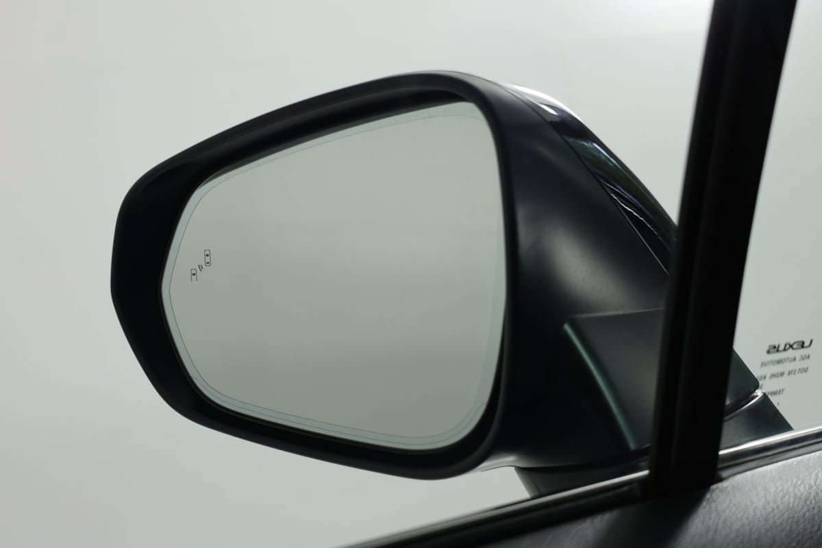 Used 2022 Lexus RX 450h F Sport w/ Cold Area Package (CT) AWD/4WD image 17