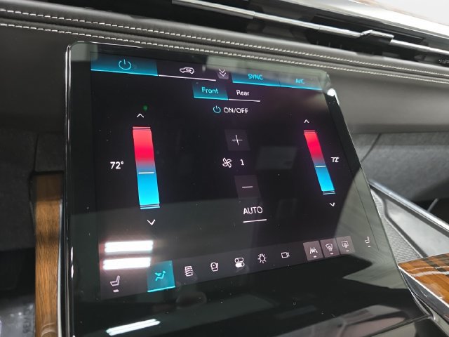 New 2026 Cadillac Escalade Platinum Sport AWD/4WD image 19