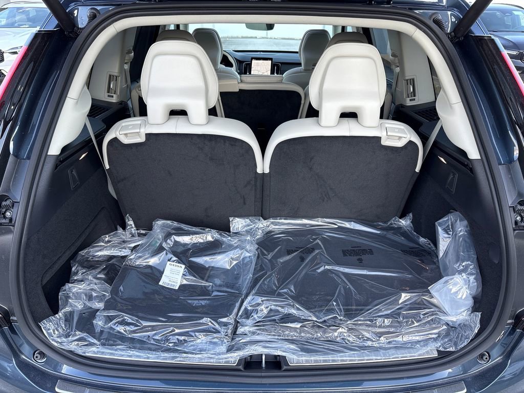 New 2026 Volvo XC90 T8 Ultra w/ Protection Package Premier image 19