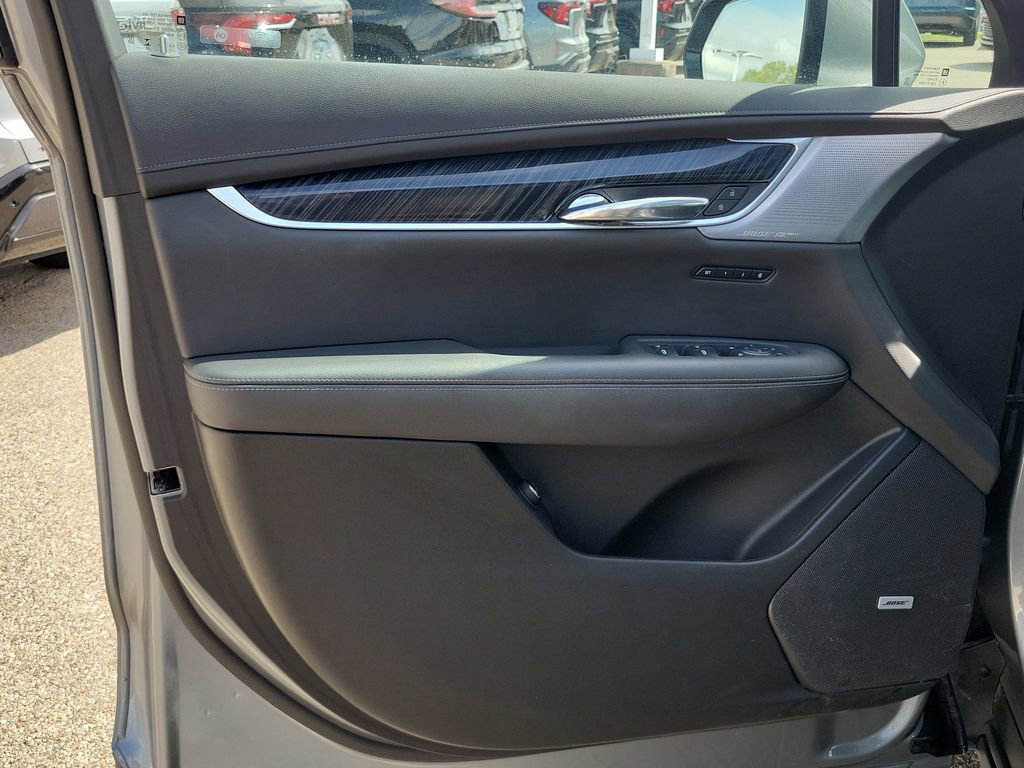 Used 2024 Cadillac XT6 Premium Luxury image 22