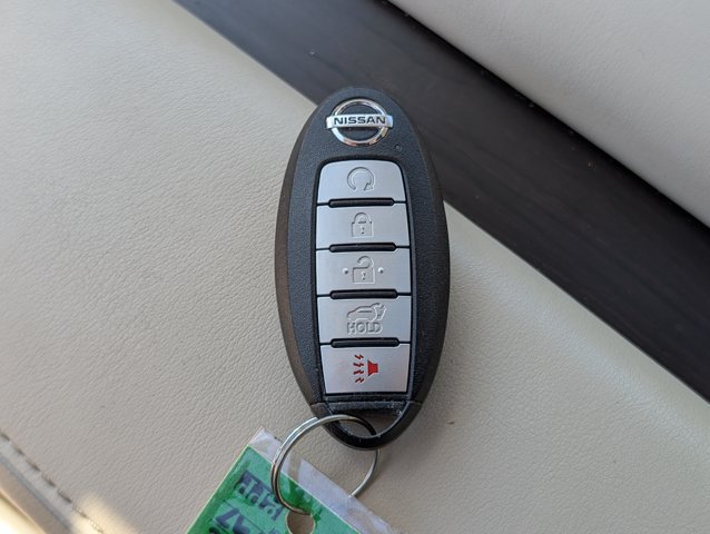 Used 2019 Nissan Murano Platinum w/ Cargo Package FWD image 32