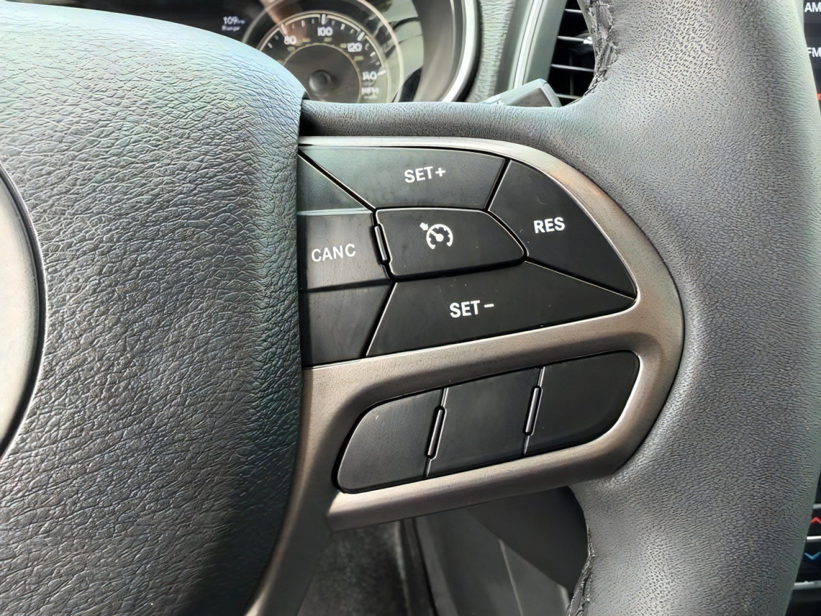 Used 2022 Jeep Cherokee Latitude Lux AWD/4WD image 21