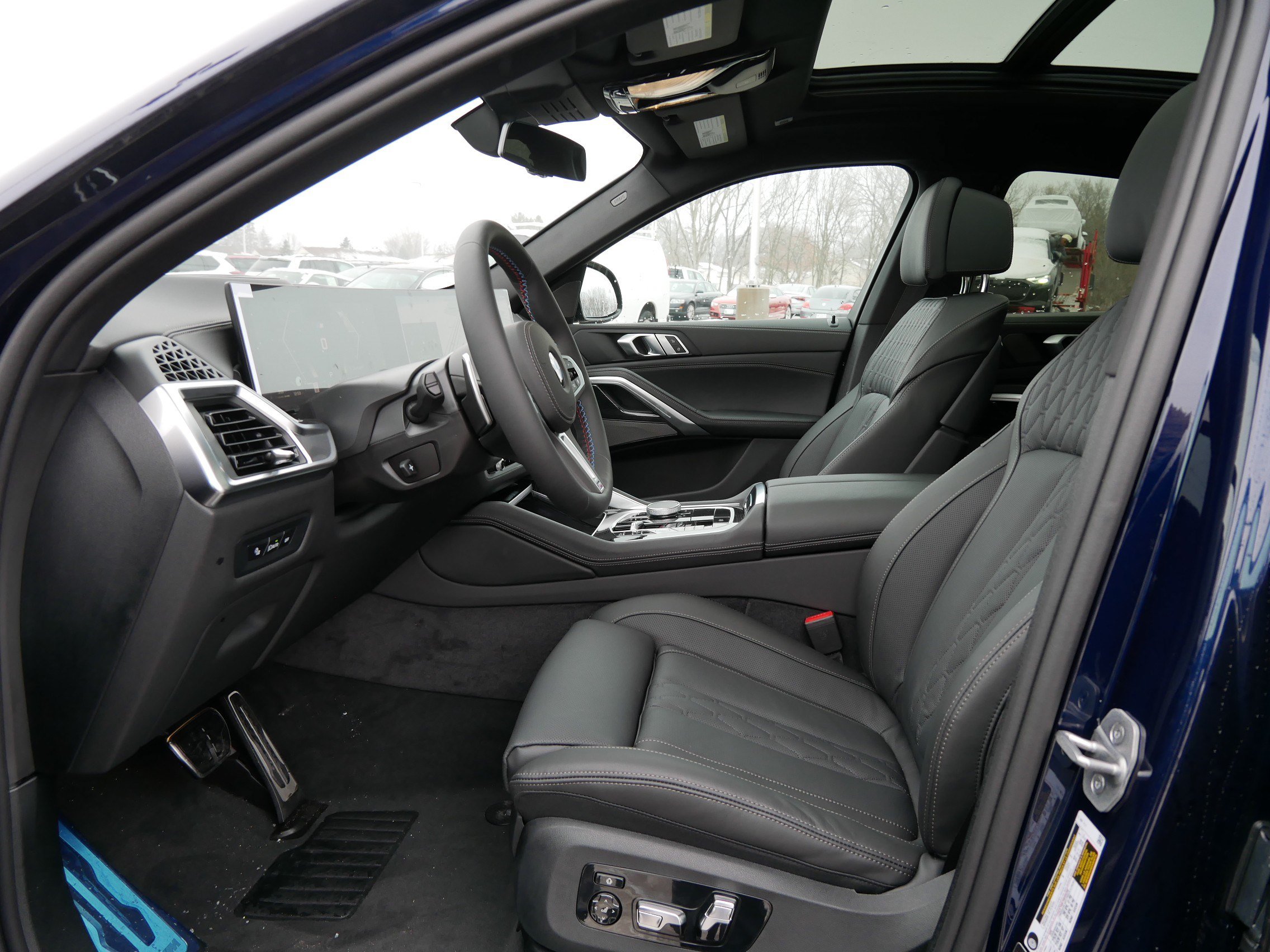 New 2026 BMW X6 M60i AWD/4WD image 5