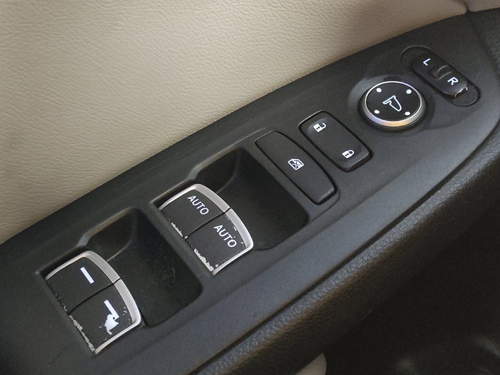 Used 2018 Honda Accord EX image 27