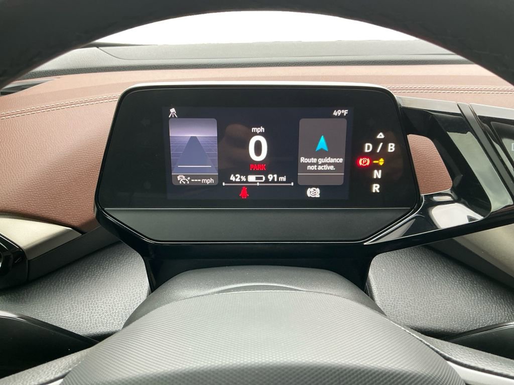 Used 2023 Volkswagen ID.4 Pro image 17